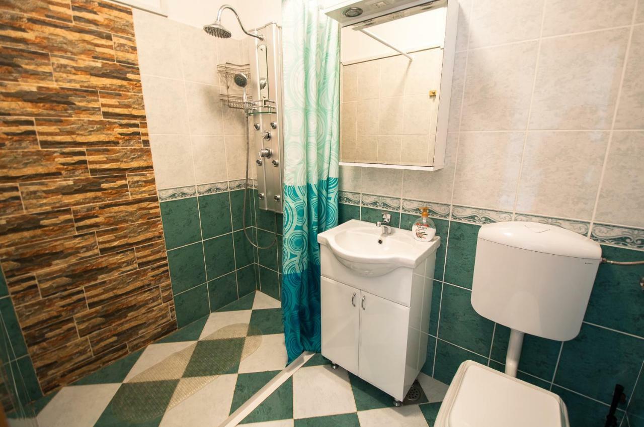 Apartments Milena Тиват Екстер'єр фото