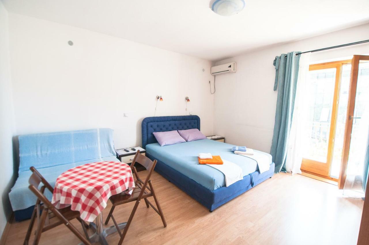 Apartments Milena Тиват Екстер'єр фото
